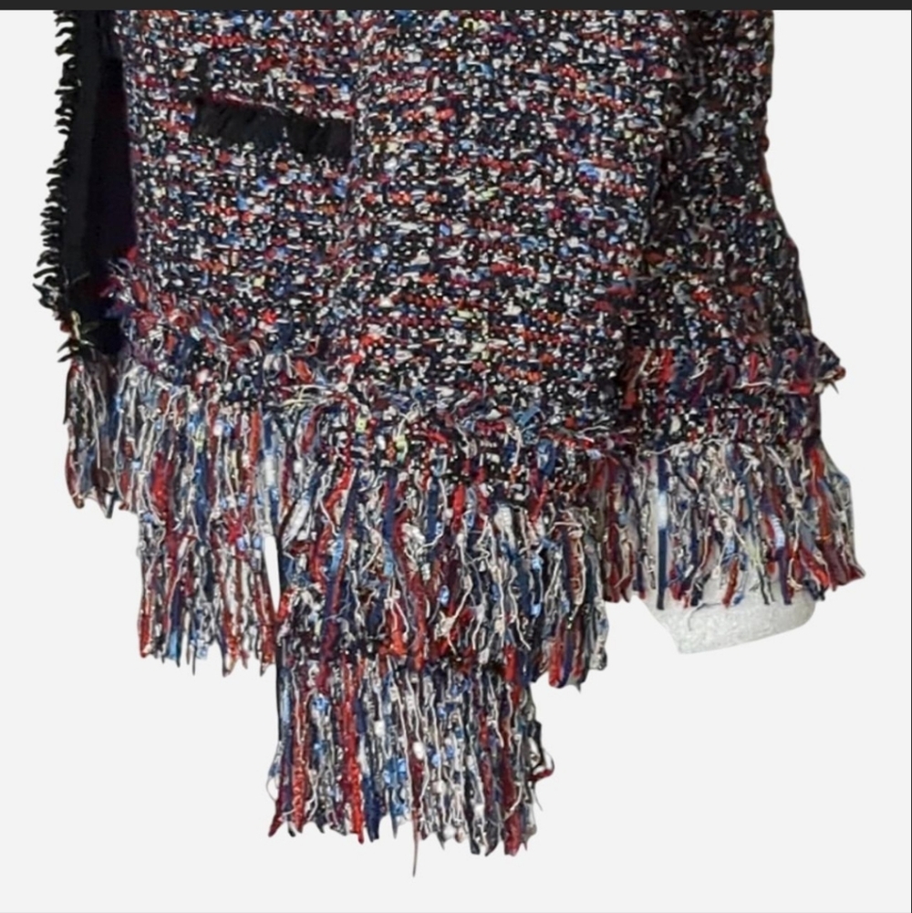 ✨ STUNNING Ann Taylor "Fiesta" Tweed Fringe Jacket Size Small✨ - Picture 5 of 10
